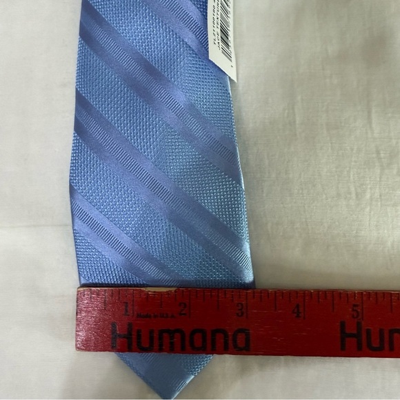 Tommy Hilfiger Men's Silk Blend Tie Light Blue Jace Textured Stripe New With Tag - Picture 3 of 5